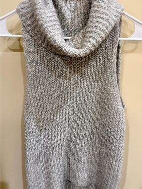 Aeropostale Gray Sleeveless Cowl Neck Knit Sweater Vest